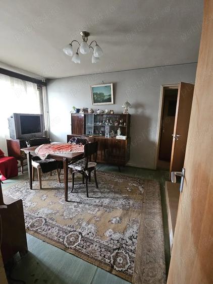 Apartament cu 2 camere semidecomandat în Titan