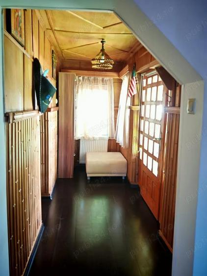 Casă cu 3 camere cu Teren 1600 Mp în Central