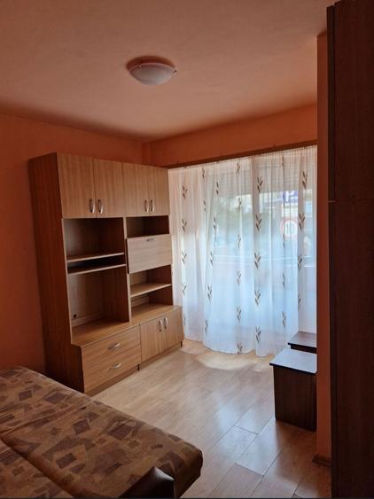 Inchiriez garsoniera - 1