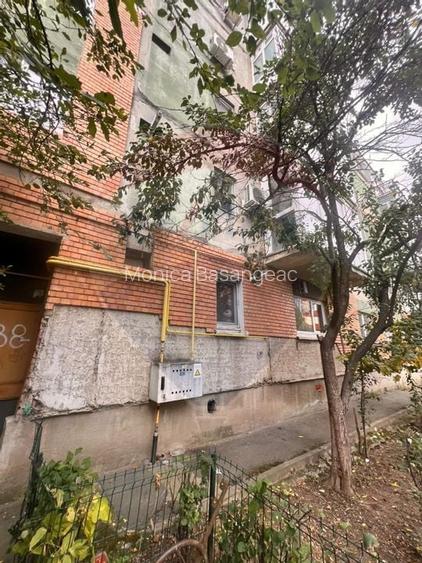 Apartament cu 2 camere de vanzare in zona Rovine Apartament cu 2 camere de vanzare in zona Rovine