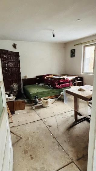 Vand casa ?i teren Pucioasa - 3