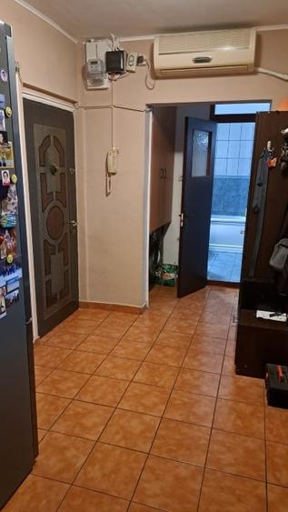 2 camere decomandat | bloc 1982, 52 m² | Parcare | Lângă metrou - 11