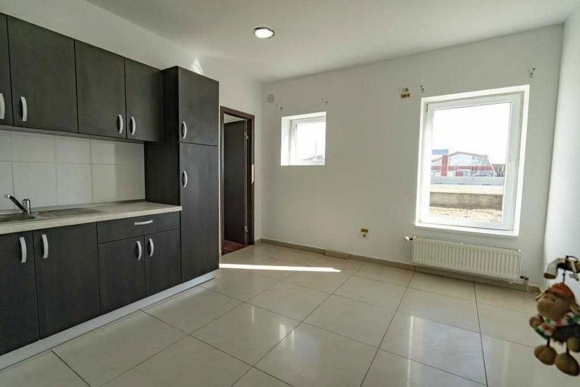 Hala industriala Jilava 750mp, birouri 250 mp, curte 1.500 mp, ISU - 5