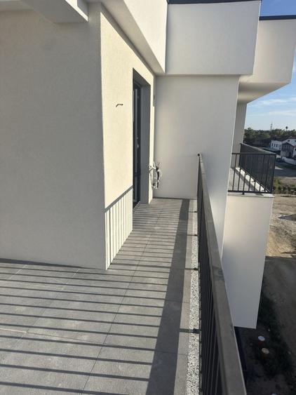 Apartament cu 3 camere în Careiului