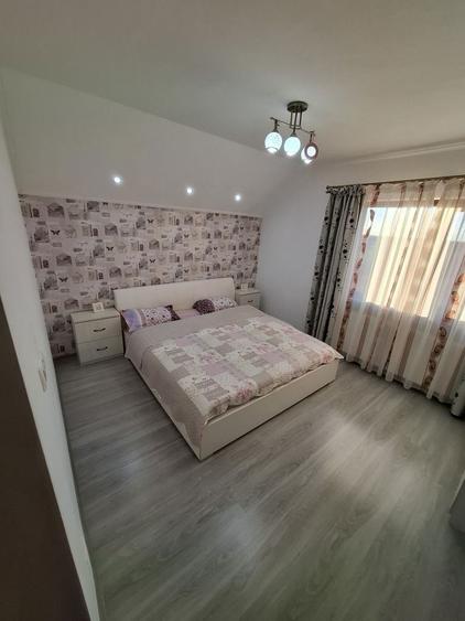 READY TO MOVE!!!Vila spatioasa complet mobilata la 2 km de Baile Felix - 3