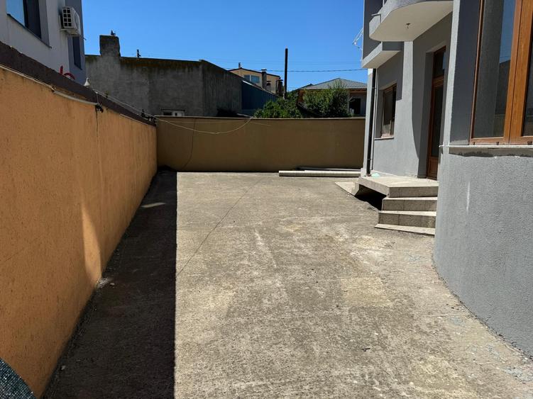 Vânzare/Inchiriere Azil Modern în Techirghiol - Parter + 3 Etaje - 15