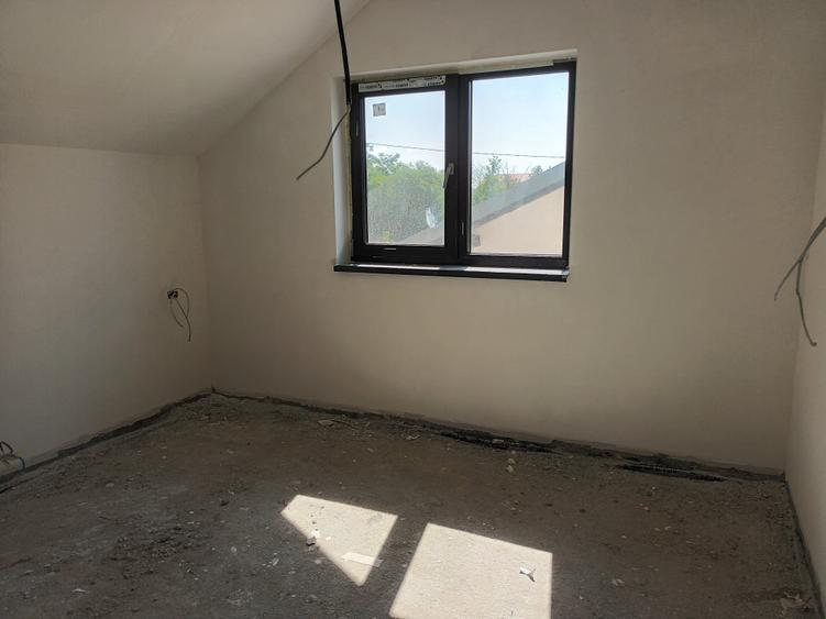 Casa noua, P+E, 5 camere, 2 bai, terasa, teren 400mp, in Lilieci, strada Rozelor - 10