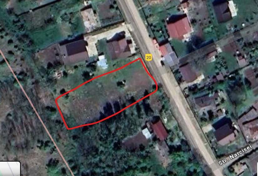 Teren Intravilan Rusenii Noi - La strada - 3