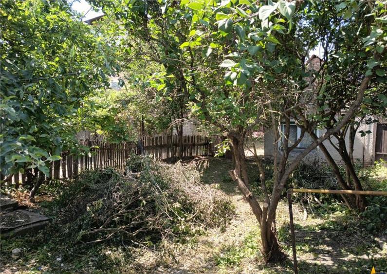 Casa demolabila 546 mp teren, in Bartolomeu,rezidential inv - 2