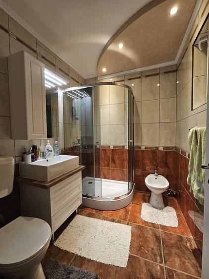 Vila  Oradea zona Iorga 420 mp ,teren 2000 ml - 14