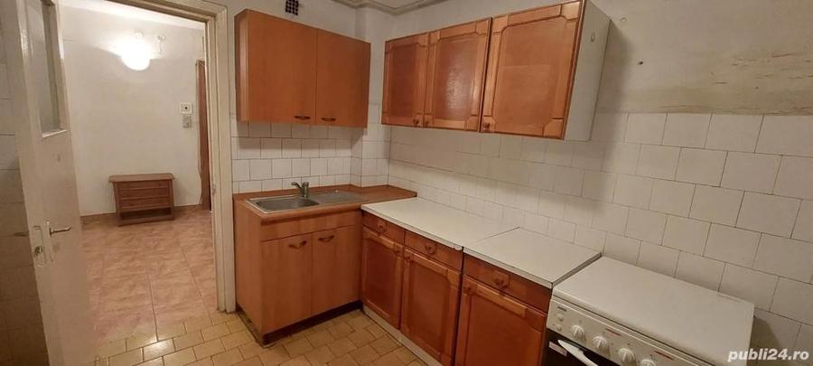 Proprietar vand apartament 4 camere+dining, garaj si boxa la subsol, central,Targu Jiu - 1