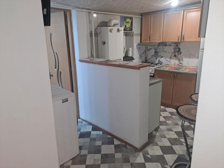 **INCHIRIEZ Apartament Ultracentral Ploiesti** - 5