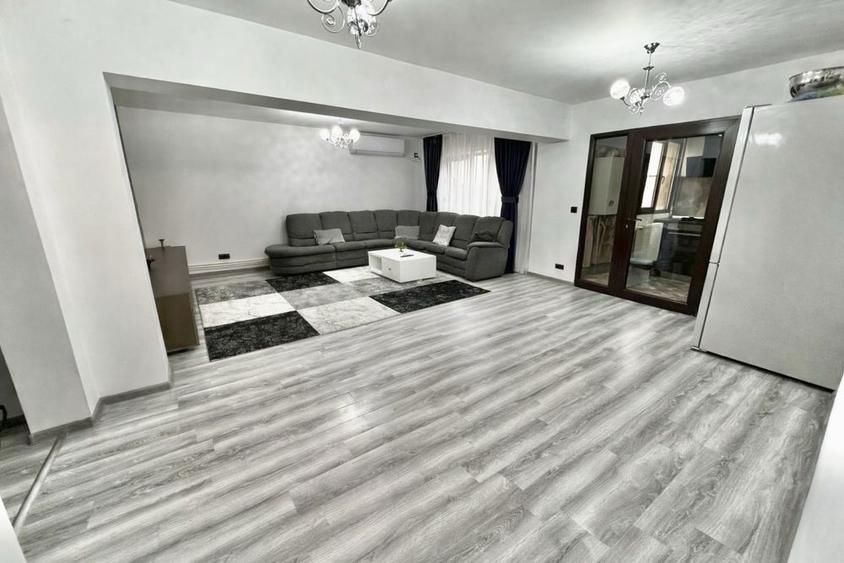 Apartament 4 camere decomandat zona 1 mai - 7