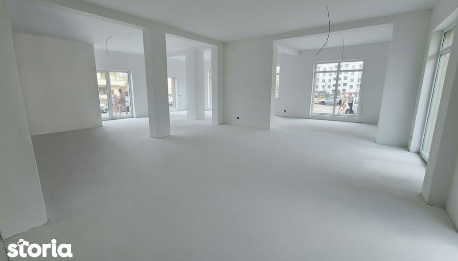 Spatiu Comercial cu Vitrine, Open Space, 100 mp - 1