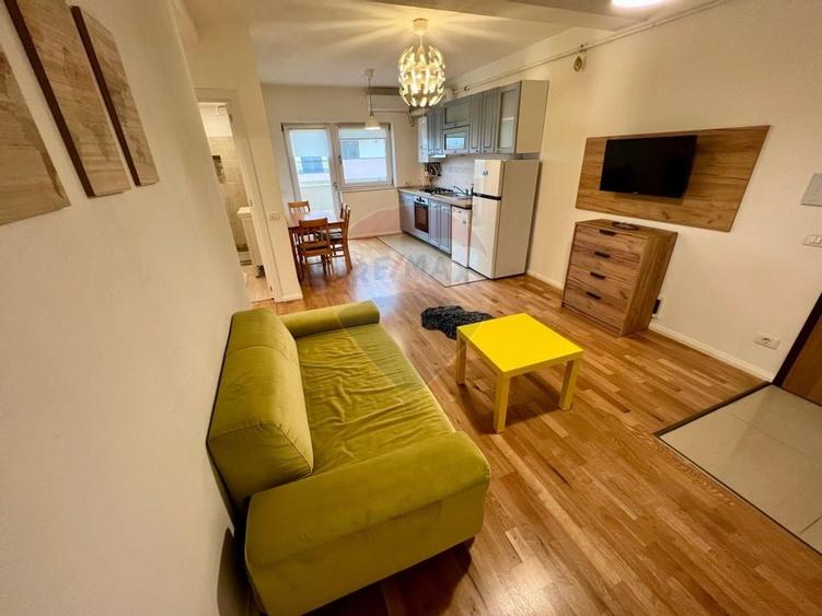 Apartament de vanzare - 3