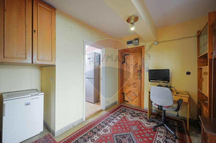 Apartament decomandat cu 3 camere, 75 mp, de vanzare - Zona Cantemir - 15