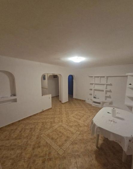 DACIA 3 CAMERE ETAJ 2 470 EURO TERMEN LUNG - 1