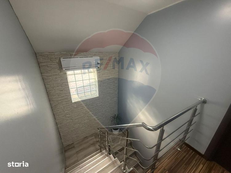 Casa / Vila cu 5 camere de vanzare - 7