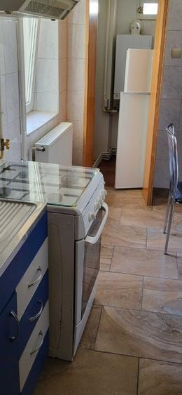 Garsoniera spatioasa- Str Carpatilor- intrare Racadau - 7