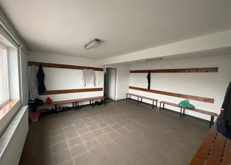 Baza sportiva, zona centrala Ștei, suprafata utila totala 1.646 mp, Bihor - 12