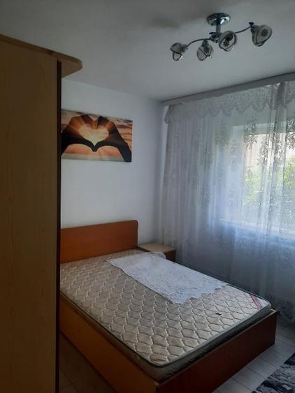 Inchiriez apartament 2 camere - 3