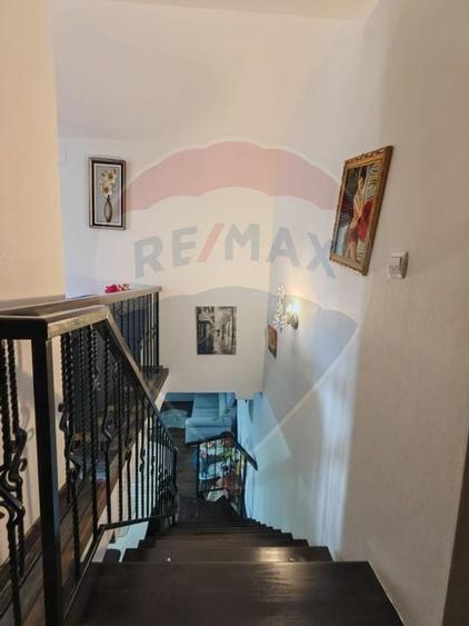 Casă / Vilă oportunitate cu 5 camere priveliste frumoasa - 8