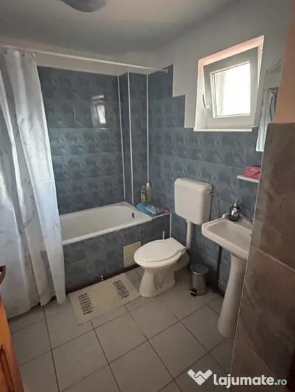 Casă cu 4 camere cu Teren 344 Mp în Central