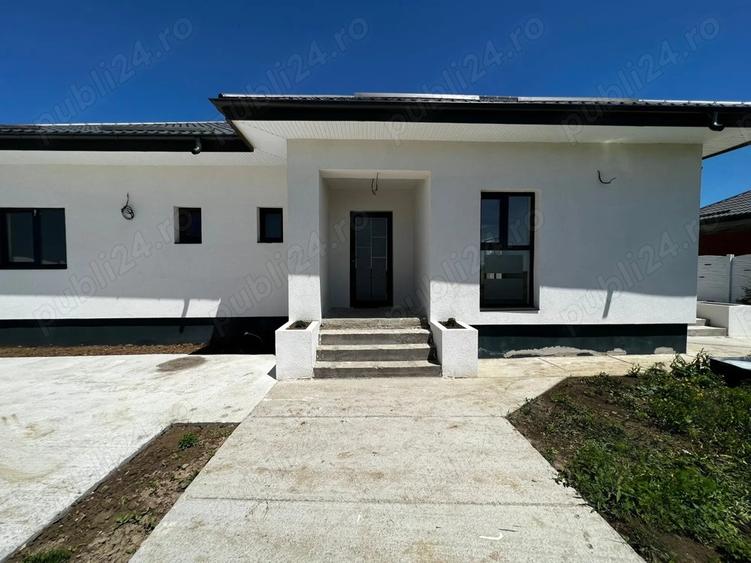 Proprietar vind casa in sabareni - 3