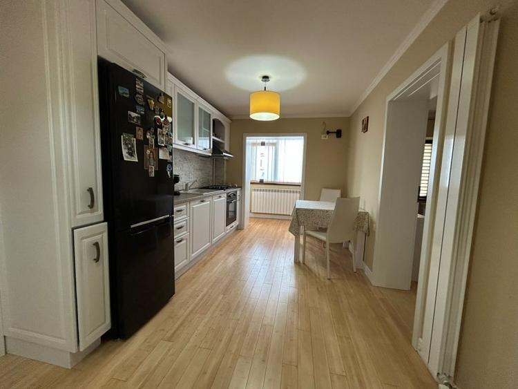 Apartament La Cheie, 2 camere Radu Negru, mobilat utilat, etaj 3. - 7