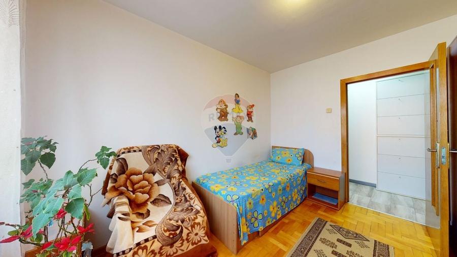 Apartament 3 camere, 2 băi, 2 parcări de vânzare zona Avantgarden 2 - 19