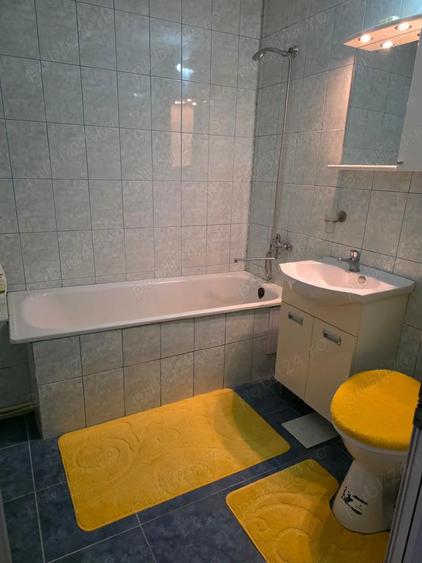 Apartament decomandat 3 camere, 65 m2, etaj 4, Zona Ultracentrala, oras statiune Tg Ocna - 9