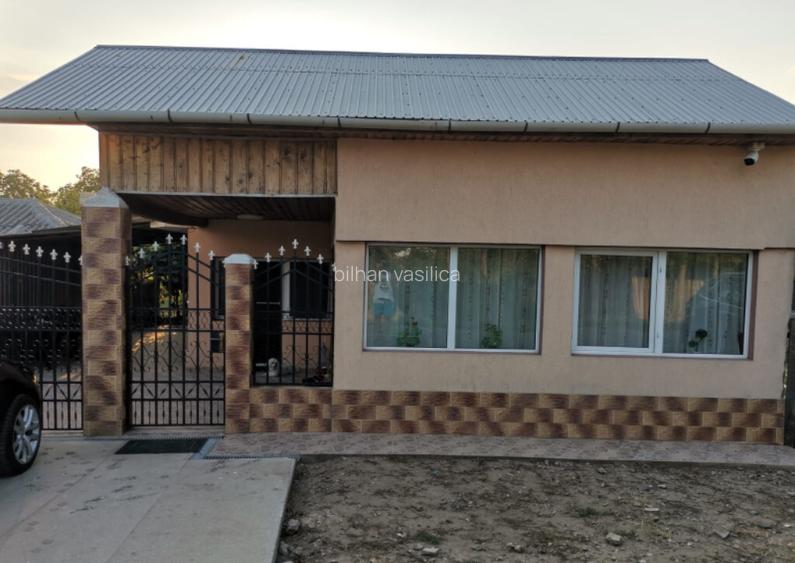 Casa cu teren comuna Andrasesti