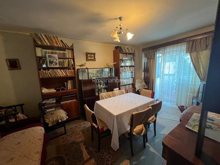 Apartament 3 camere etajul 1/8 în Zona Km 0, decomandat 67 mp Apartament 3 camere etajul 1/8 în Zona Km 0, decomandat 67 mp