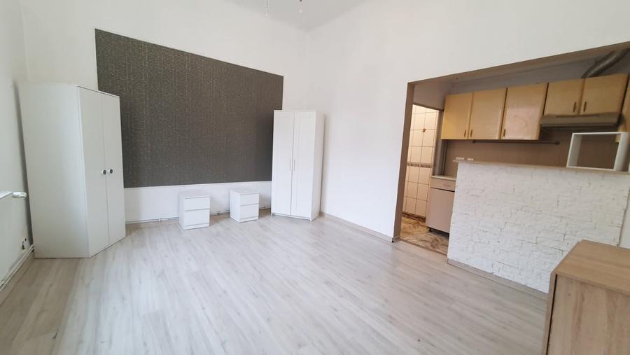 Mosilor, Armeneasca, str.Corbeni, garsoniera in vila, firma/locuit - 1