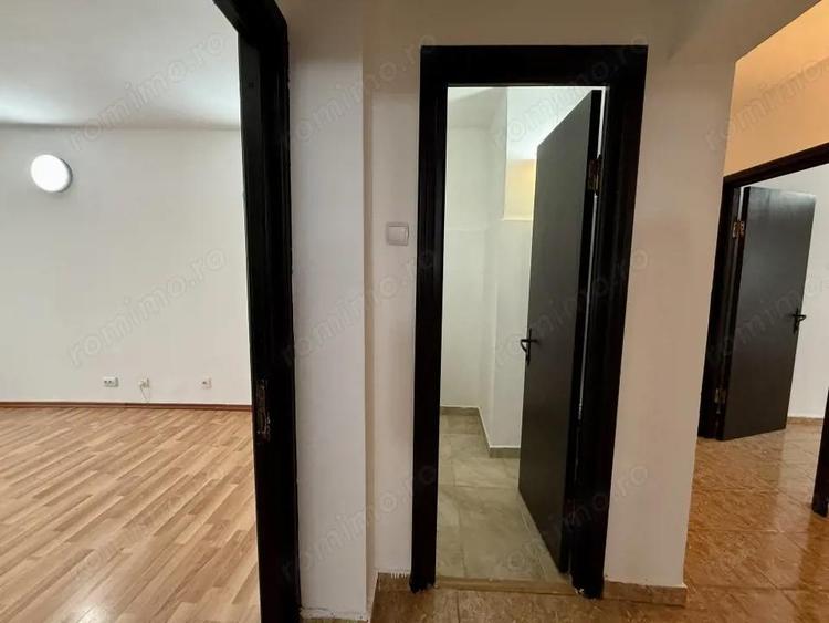 Spa?iu birouri 70 mpu, 4 camere decomandate, Bd. Gheorghe ?incai - 1