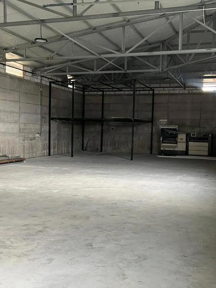 Inchiriez hala industriala - 2