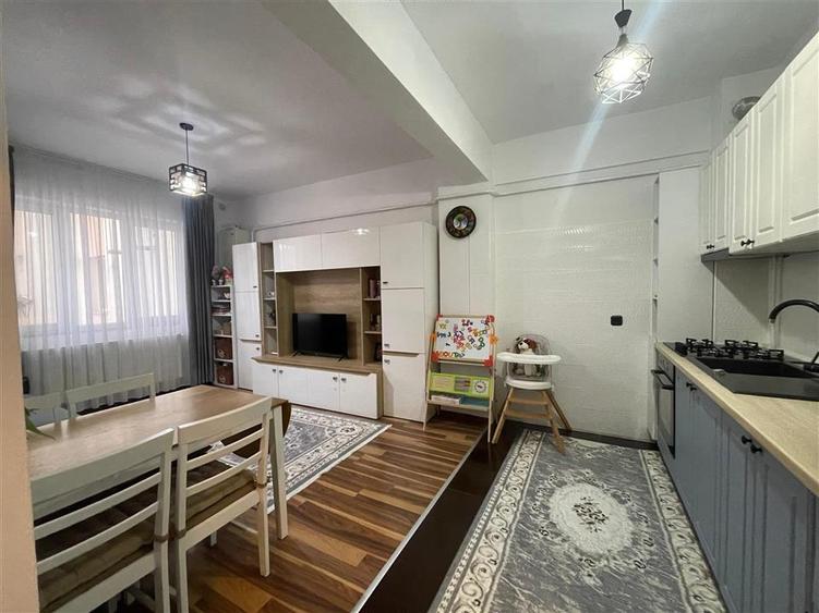 Apartament 2 camere | Zamca | Etaj Intermediar | Loc de parcare inclus | 2c-7715 - 2