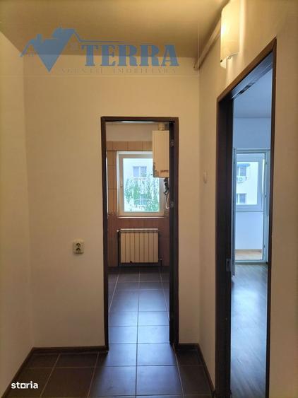 Garsoniera spatioasa si luminoasa de inchiriat - Mioveni. - 1