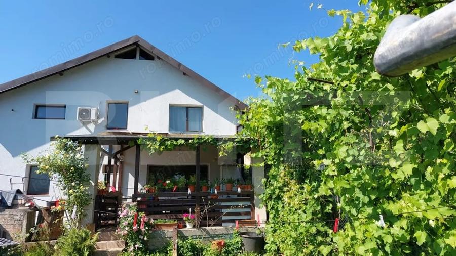 Casă cu 4 camere cu Teren 1040 Mp în Central