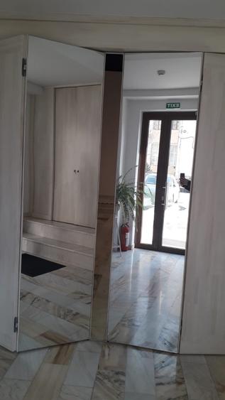 Spatiu deosebit 13 Septembrie - Palatul Parlamentului - 12