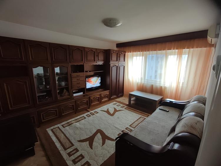Apartament 3 camere decomandat - Tomis Nord - 500 euro/luna (Cod E2+E7) - 1