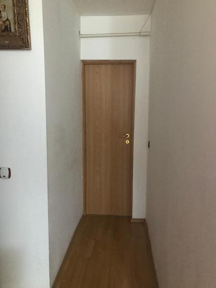 Garsoniera, zona Ostroveni, mansarda, 30 mp, mobilata, cu centrala proprie - 2