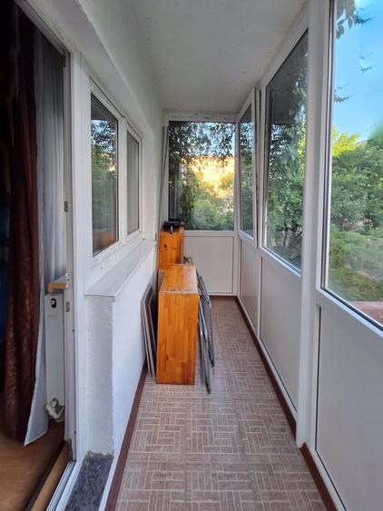 Apartament cu 3 camere,luminos in zona Aradului - 2