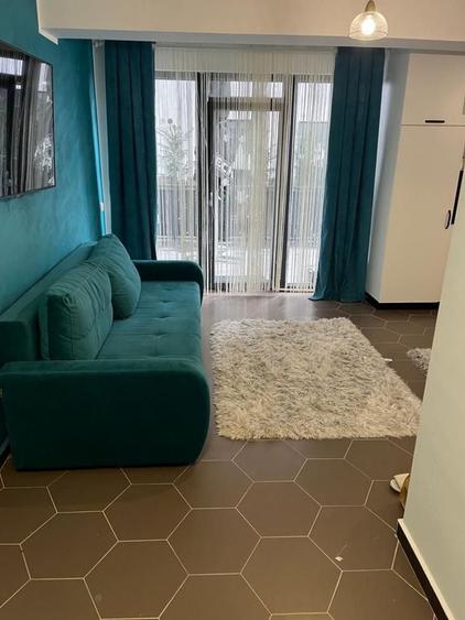 Apartament cu 3 camere decomandat în Exterior Vest