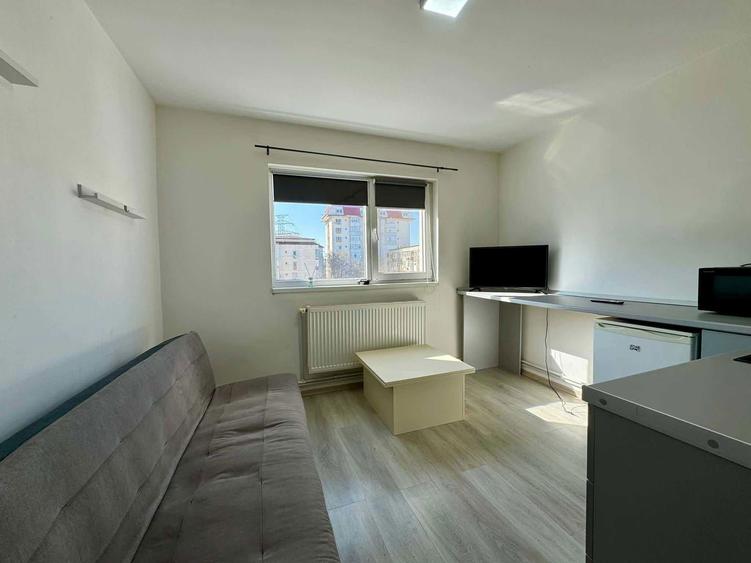 Garsoniera de inchiriat Bulevardul Poitiers - Frumoasa - 1