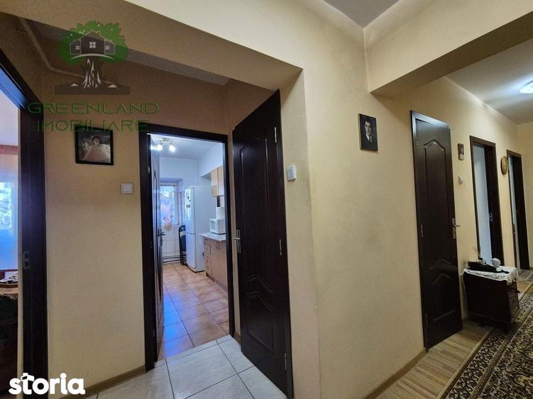 APARTAMENT 4 camere, 2 bai, DECOMANDAT, 91mp, etaj intermed 2/4, DACIA - 17
