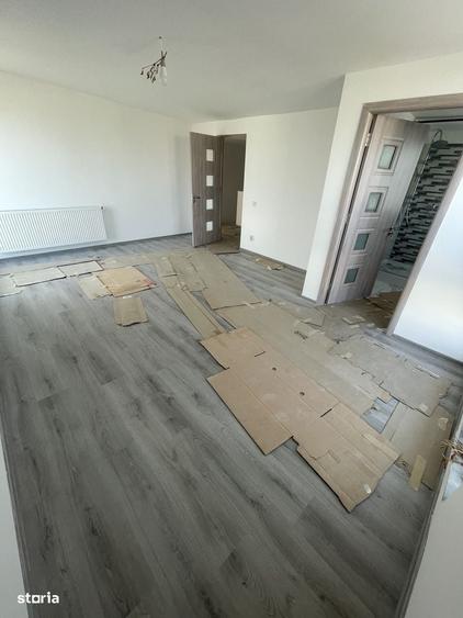 Casă cu 4 camere în Cornetu