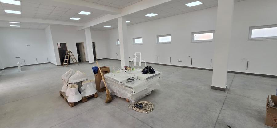 Showroom/Cladire de Birouri 500 Mp de Inchiriat, Zona Libertatii - 2