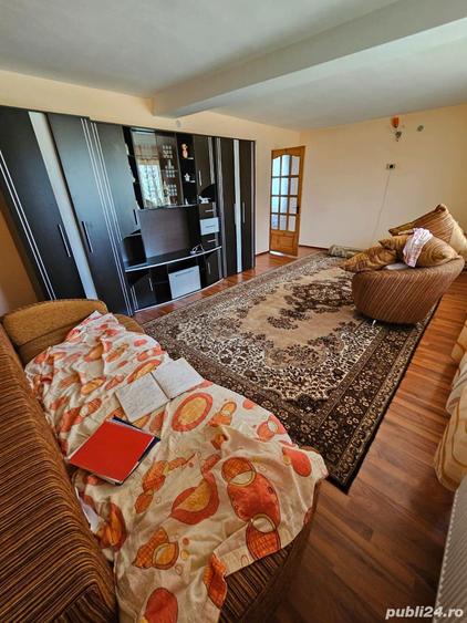 vila cu etaj - 4 camere, 2 bai - 8