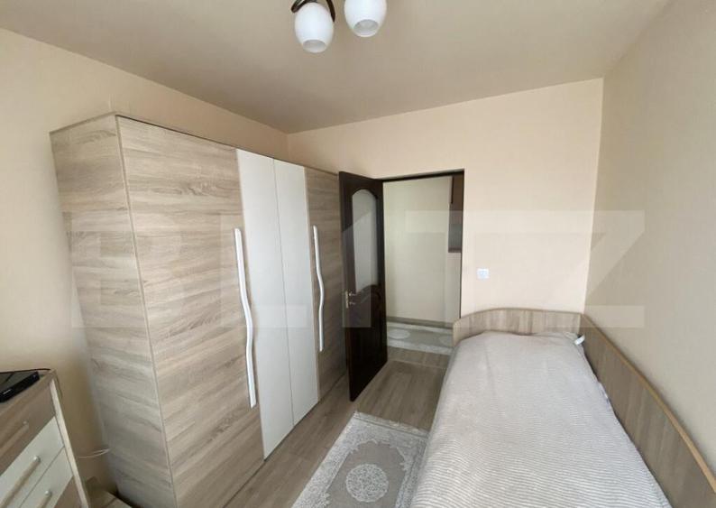 Casa de vanzare, spatiu comercial in suprafata 220 mp, in l - 5